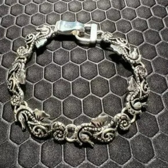 Seahorse Bracelet 18K White Gold Plated - Picture 1 of 2